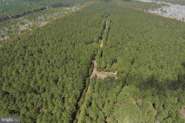 $405,000 | 14 (tract Tanager Et2-2050), North, VA 23128