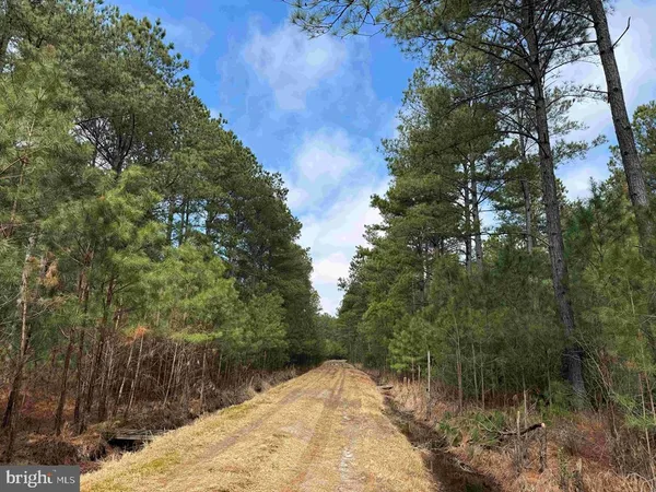 $405,000 | 14 (tract Tanager Et2-2050), North, VA 23128