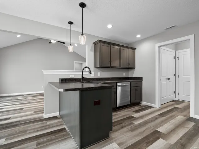 $319,900 | 3410 Bruin Pass, Auburn, IN 46706