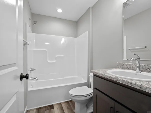 $319,900 | 3410 Bruin Pass, Auburn, IN 46706