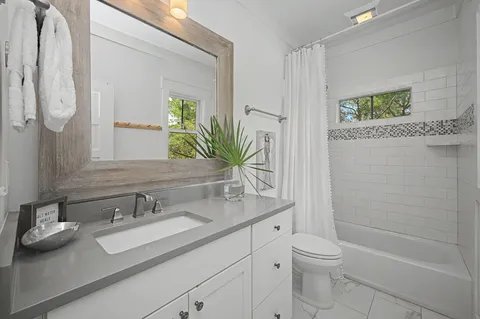 $2,050,000 | 111 Hammock Lane, Santa Rosa Beach, FL 32459