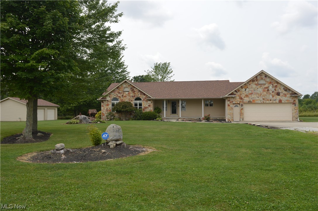 2304 Gault Road North Jackson, OH 44451 - Photo 11 of 25 Gallery Image 11