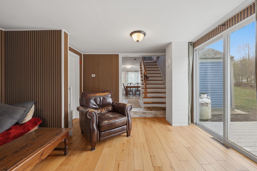 8 Stones Corner Road Berlin, MA 01503 - Photo 13 of 33