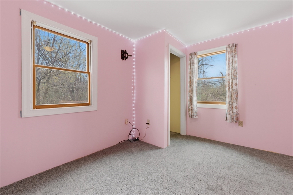 8 Stones Corner Road Berlin, MA 01503 - Photo 23 of 33