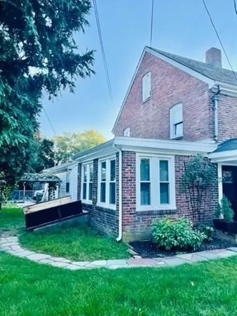 $5,950 | 35 Butts Street, Newton, MA 02464