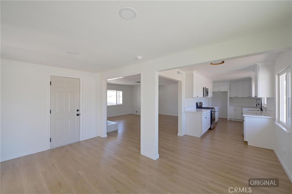 18190 Hiawatha Road Apple Valley, CA 92307 - Photo 7 of 28 Dining Room