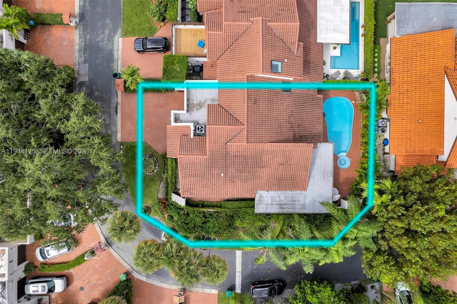 7819 Southwest 89th Lane Miami, FL 33156 - Photo 35 of 38