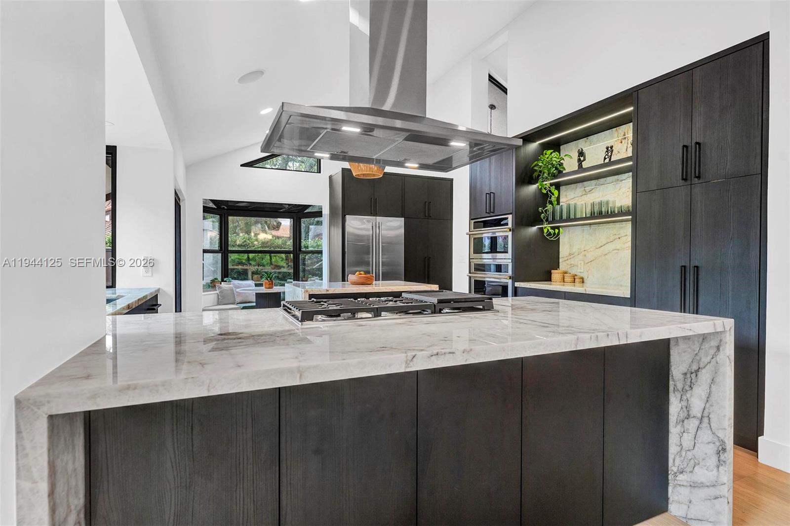 7819 Southwest 89th Lane Miami, FL 33156 - Photo 8 of 38