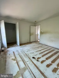 $150,000 | 807 North 13th Street, Philadelphia, PA 19123