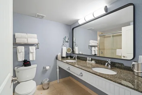 $129,900 | 269 Fontana Boulevard, Unit 1719, Fontana, WI 53125