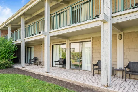 $129,900 | 269 Fontana Boulevard, Unit 1719, Fontana, WI 53125