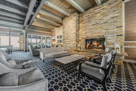 $134,900 | 269 Fontana Boulevard, Unit 1719, Fontana, WI 53125