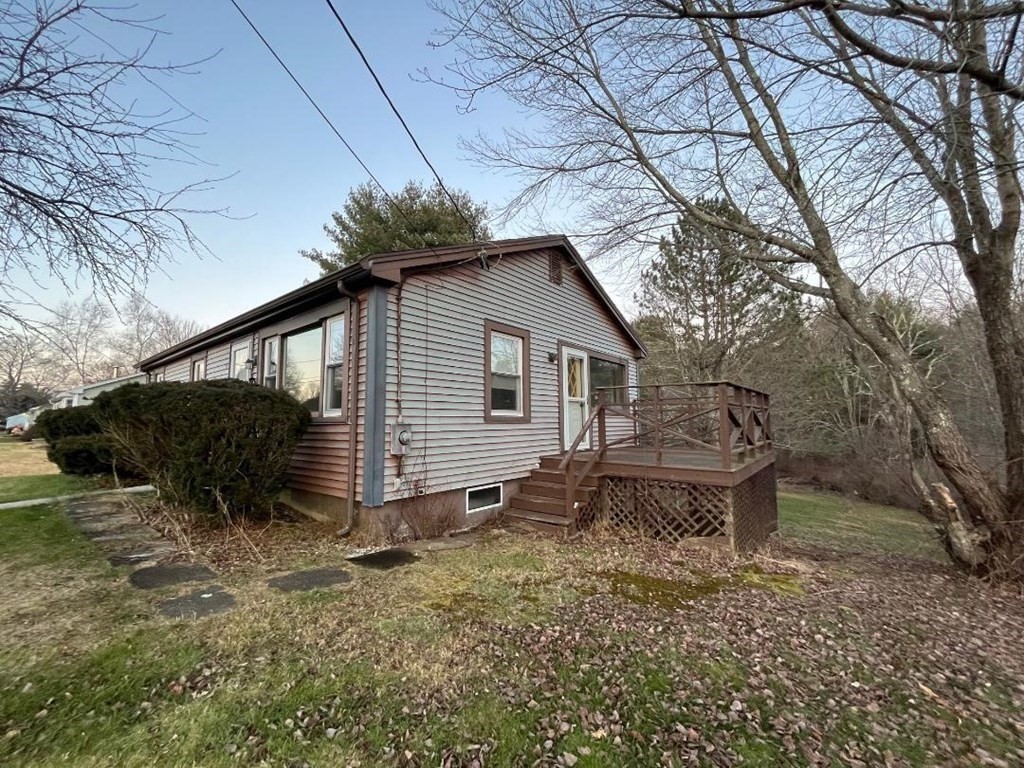 9 Old Farm Road Spencer, MA 01562 - Photo 3 of 32 Gallery Image 3