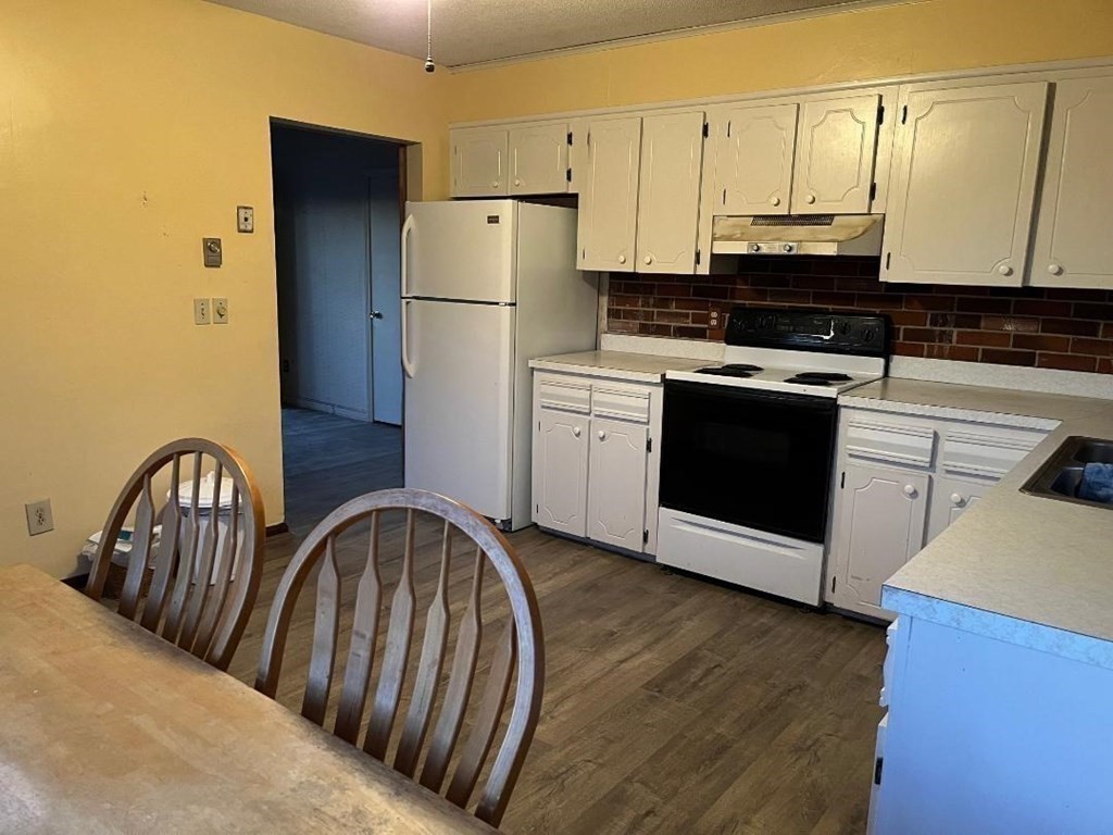 9 Old Farm Road Spencer, MA 01562 - Photo 8 of 32 Gallery Image 8