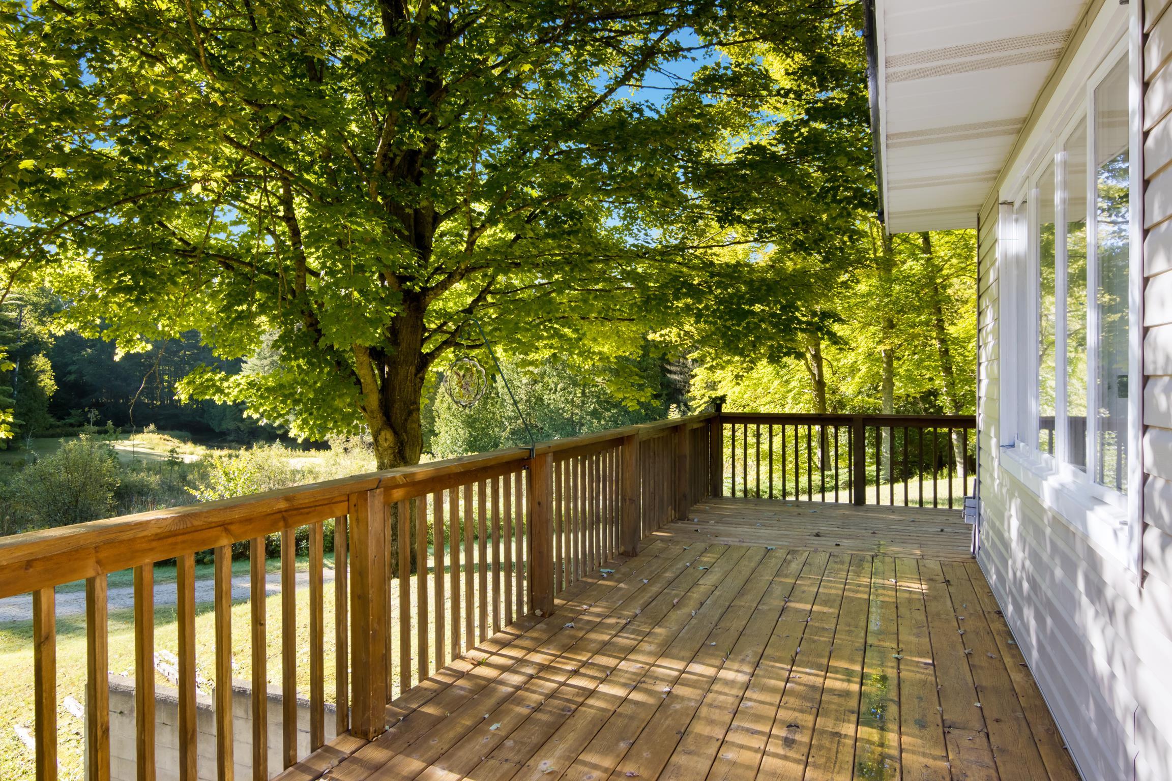 15172 Clark's Mill Road Interlochen, MI 49643 - Photo 3 of 69 1950615-b50f7e02-96bd-439f-83a9-460e53b7ff4a.JPG