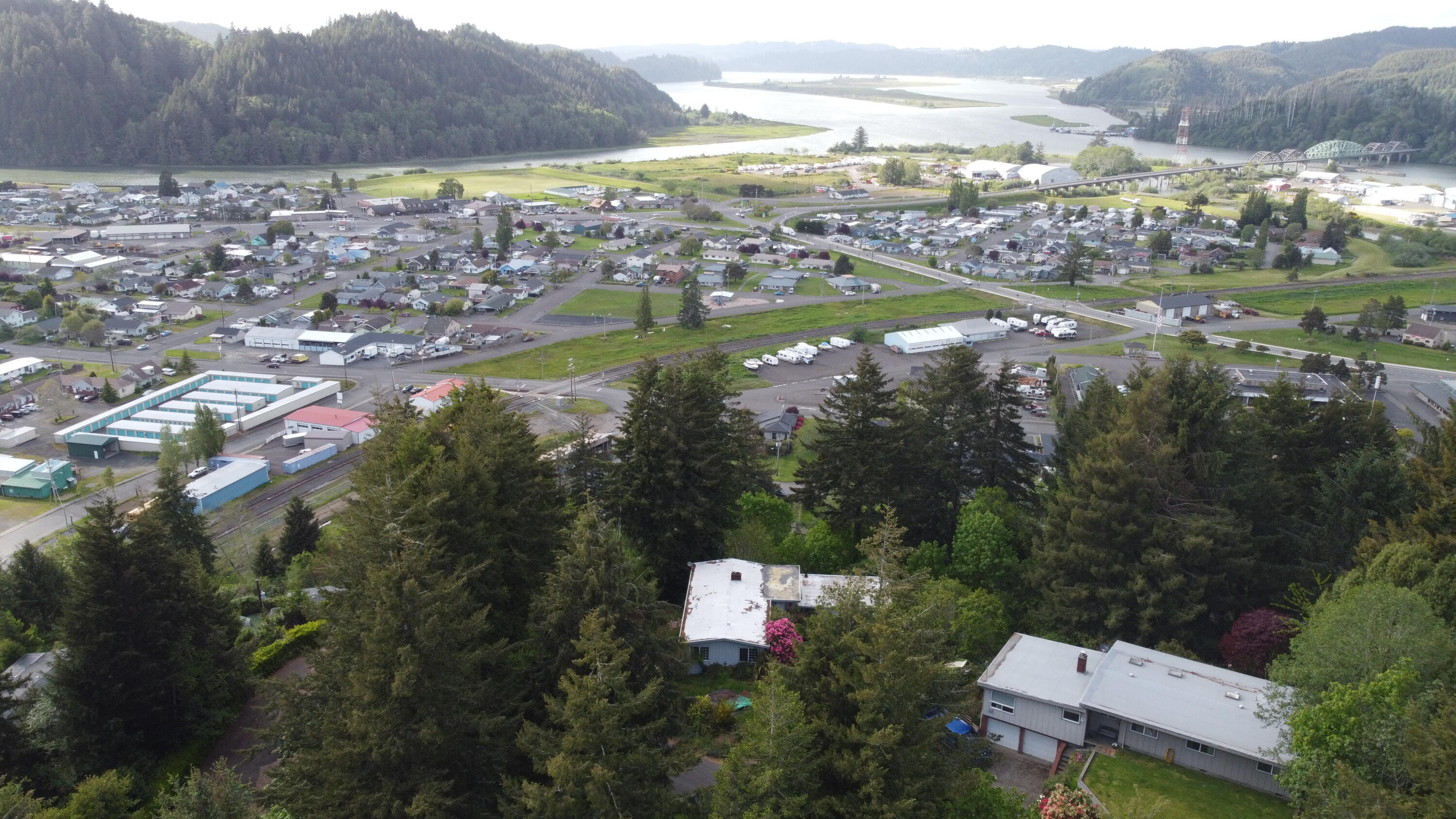 489 Crestview Drive Reedsport, OR 97467 - Photo 3 of 33 DJI_0493
