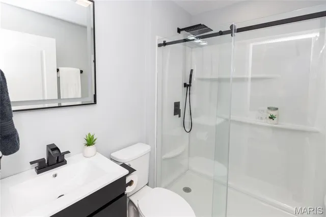 $399,999 | 2766 Chalet Hill Drive, St. Louis, MO 63129