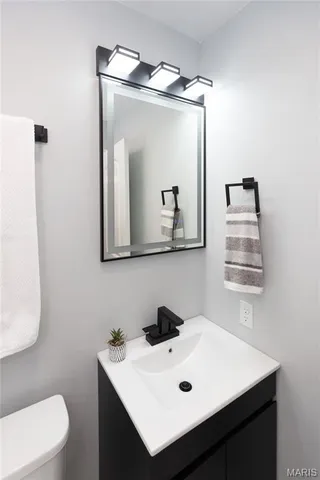 $399,999 | 2766 Chalet Hill Drive, St. Louis, MO 63129