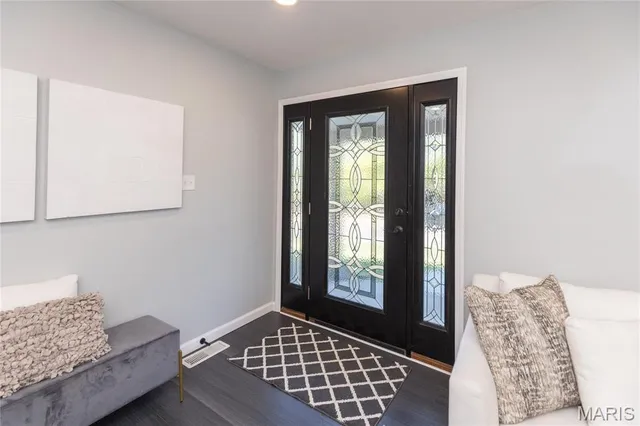 $399,999 | 2766 Chalet Hill Drive, St. Louis, MO 63129