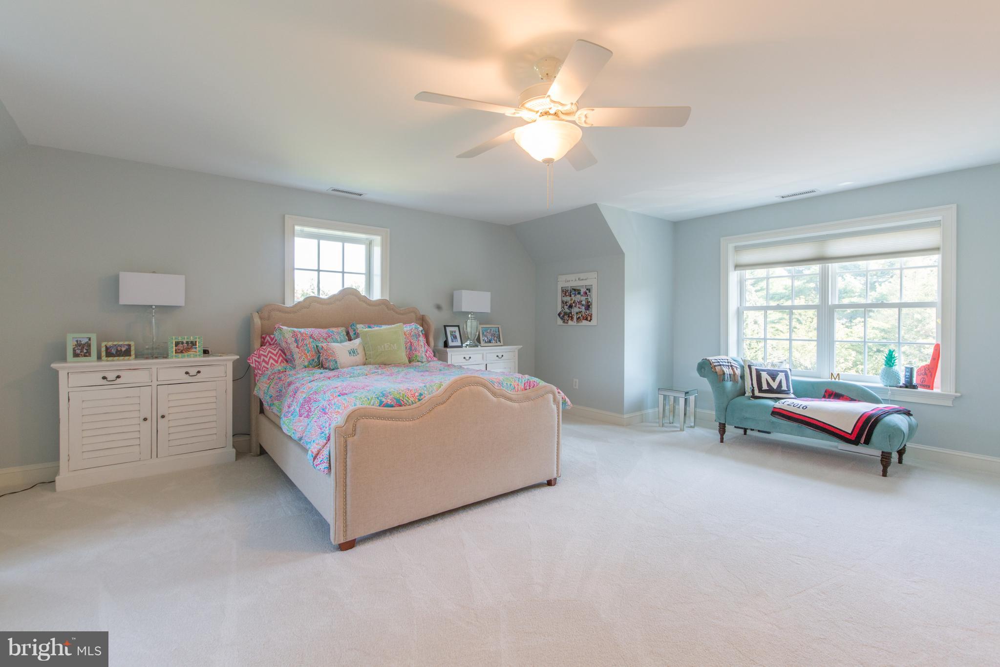 50 Woodhill Road Newtown, PA 18940 - Photo 20 of 43 FiniBedroom #5 with en-suite bathroom