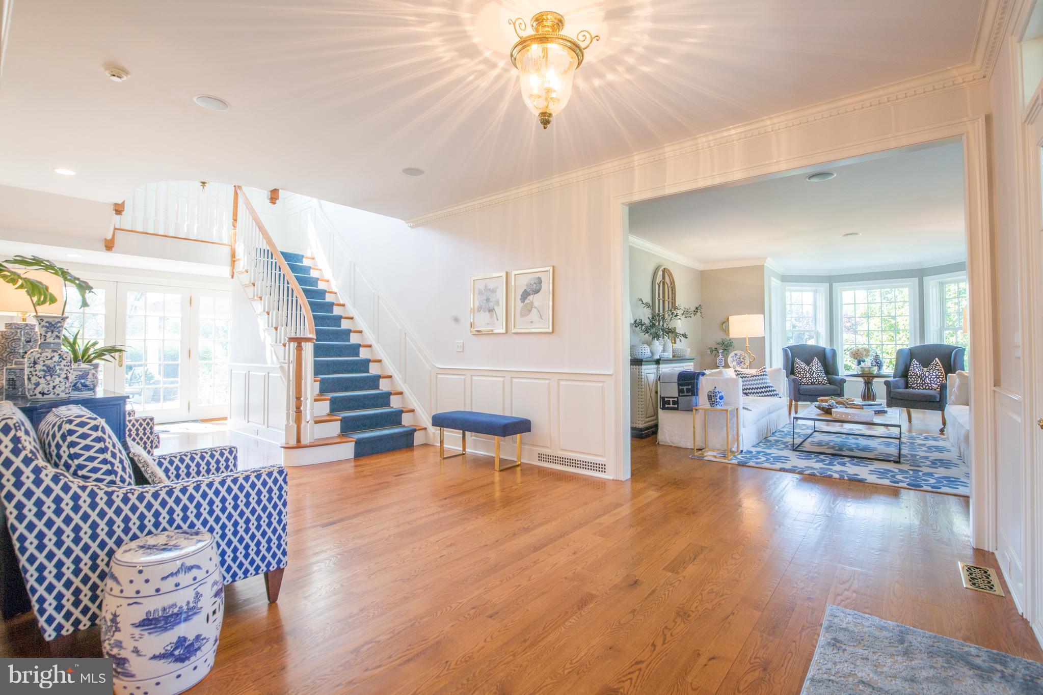 50 Woodhill Road Newtown, PA 18940 - Photo 3 of 43 Large gathering foyer