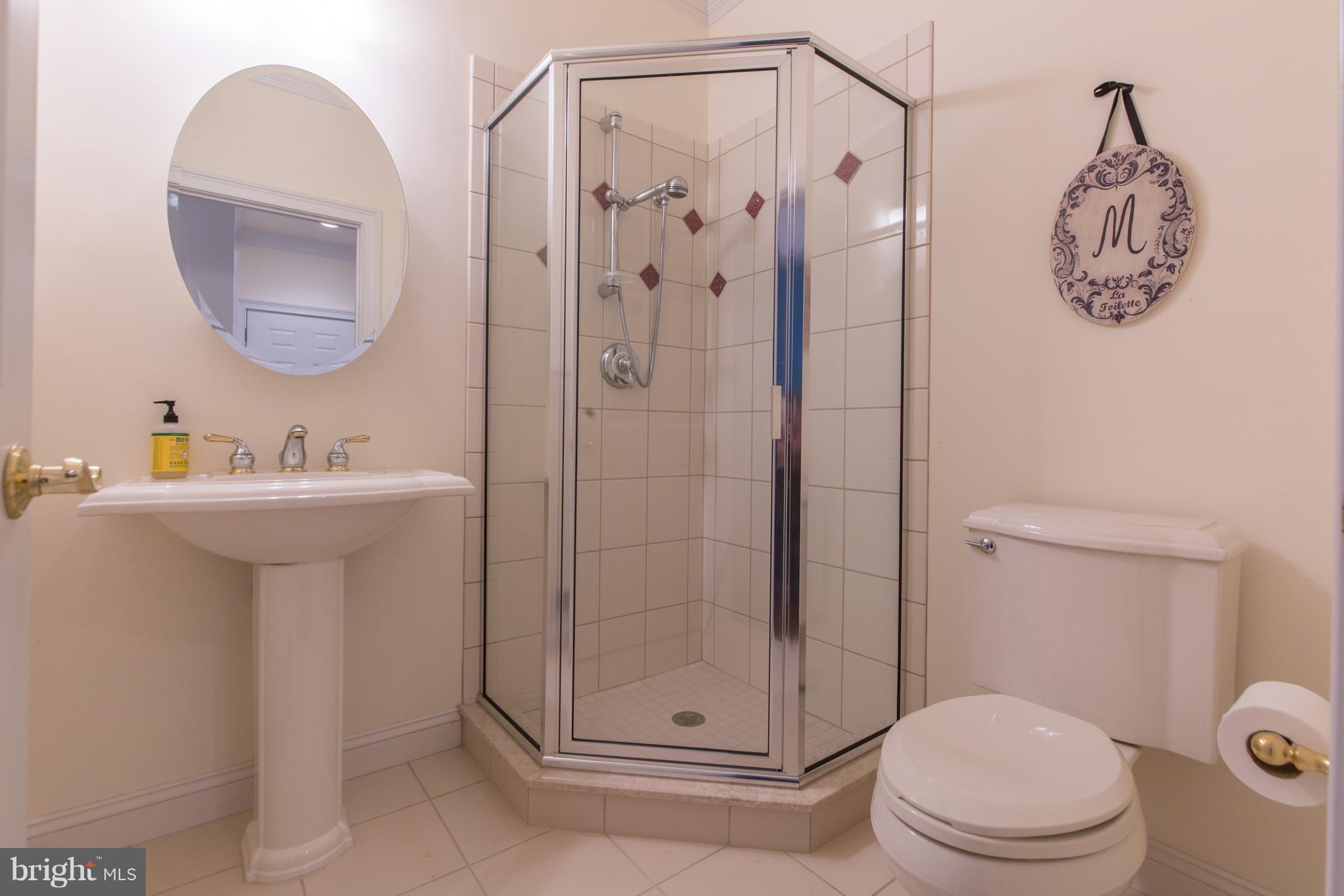 50 Woodhill Road Newtown, PA 18940 - Photo 43 of 43 Guest house 2nd bath