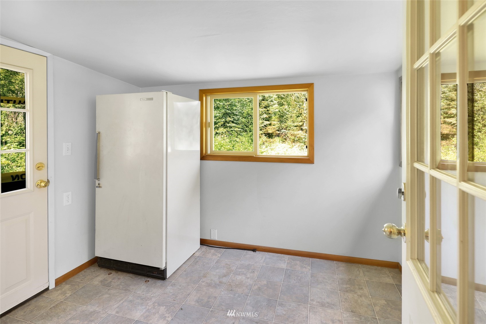 4266 Deming Road Everson, WA 98247 - Photo 19 of 30 a view of an empty room with a window