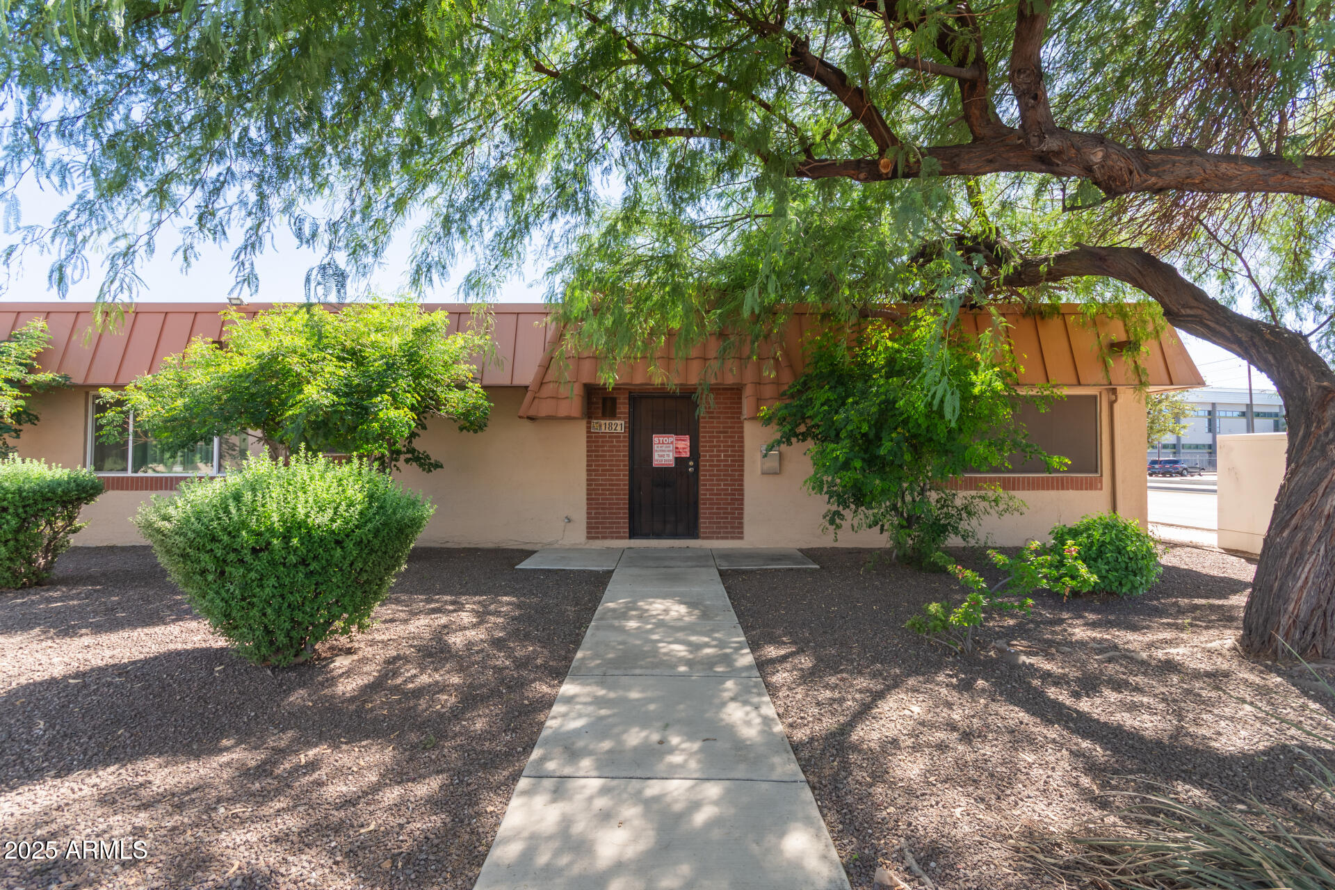 1821 West Augusta Avenue Phoenix, AZ 85021 - Photo 4 of 28