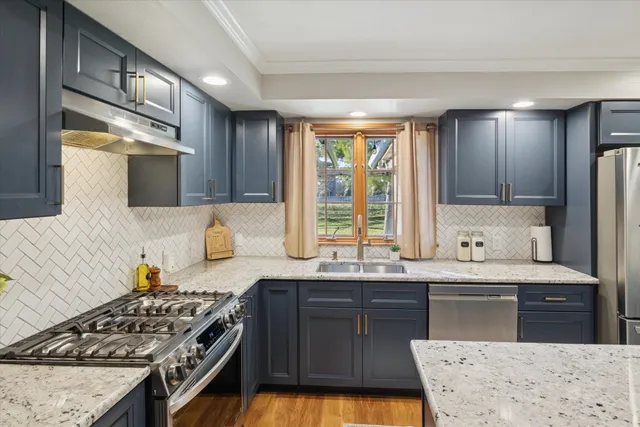 $490,000 | 51635 Fox Pointe Lane, Granger, IN 46530