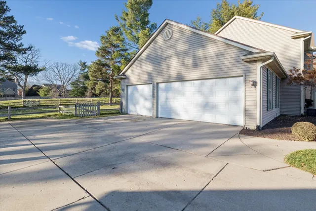$490,000 | 51635 Fox Pointe Lane, Granger, IN 46530