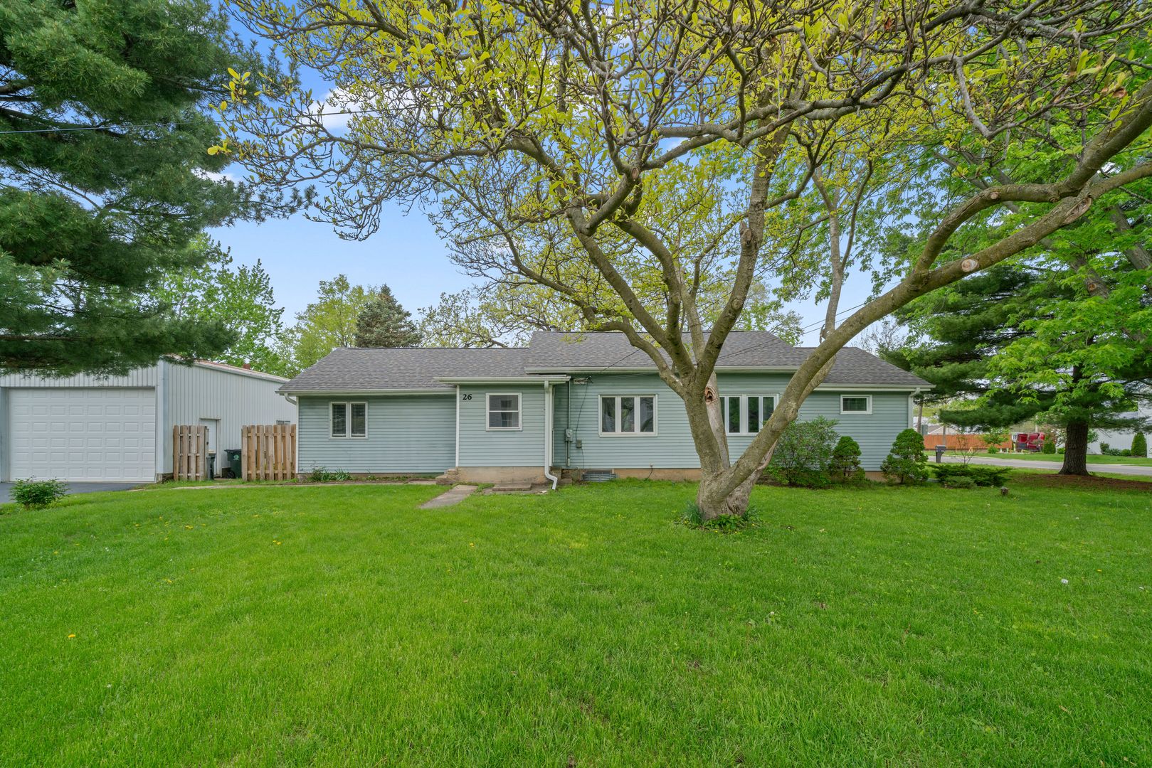 26 Cross Street Bristol, IL 60512 - Photo 1 of 31