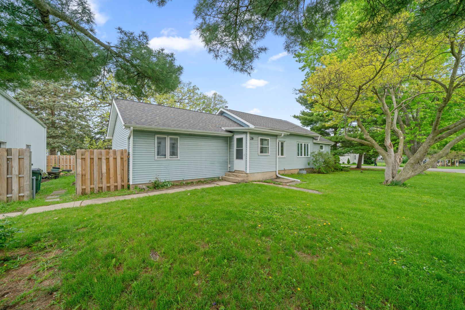 26 Cross Street Bristol, IL 60512 - Photo 2 of 31