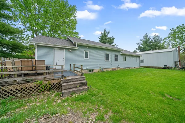 $390,000 | 26 Cross Street, Bristol, IL 60512