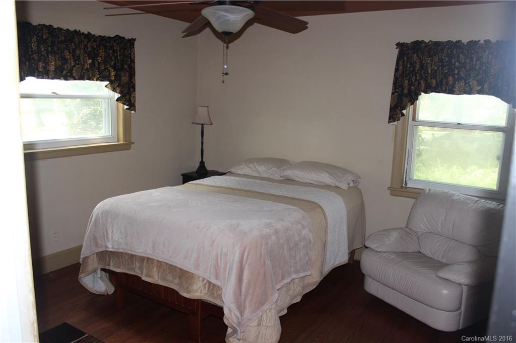 13031 Winget Road Charlotte, NC 28278 - Photo 14 of 24 Gallery Image 14