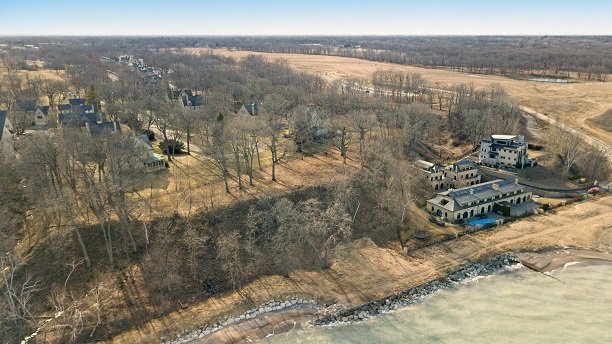 26 MacArthur Loop Highland Park, IL 60035 - Photo 46 of 47 a view of lake with mountain