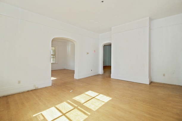 26 MacArthur Loop Highland Park, IL 60035 - Photo 10 of 47