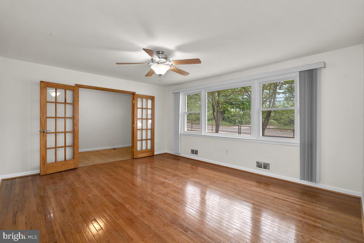 4705 Edgewood Road College Park, MD 20740 - Photo 10 of 38 Gallery Image 10