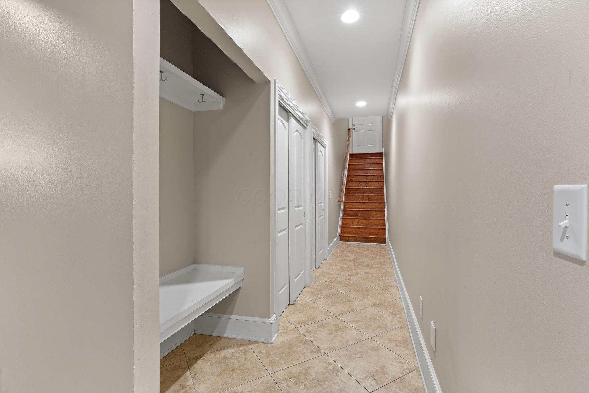 6999 Red Bank Road Galena, OH 43021 - Photo 51 of 72 Mudroom