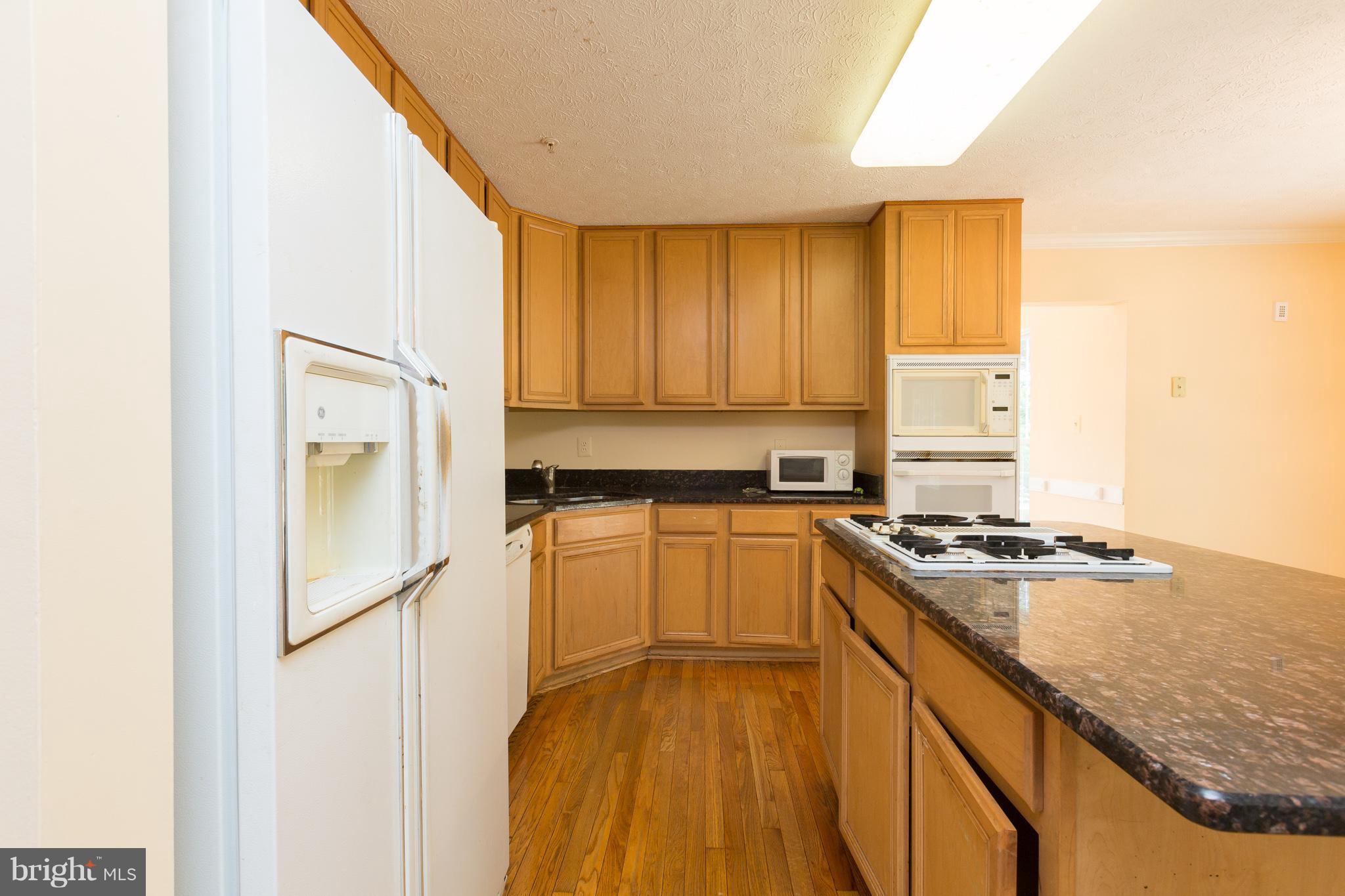 3100 Needleleaf Lane Springdale, MD 20721 - Photo 9 of 28 Kitchen
