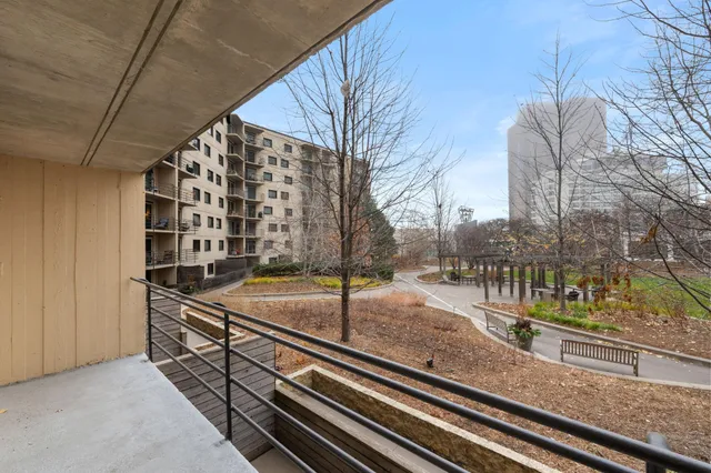 $2,450 | 1200 Nicollet Mall, Unit 218, Minneapolis, MN 55403