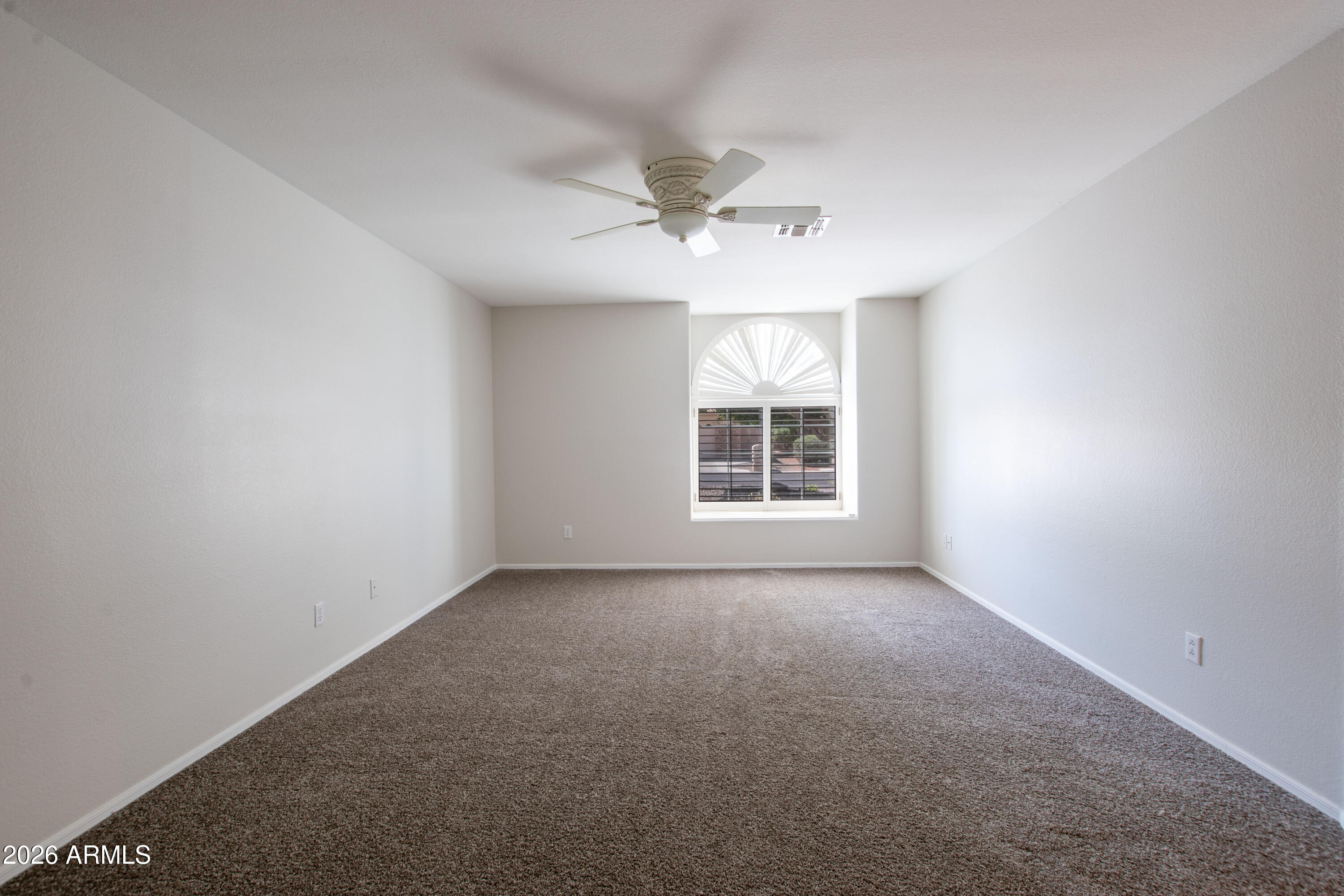 15644 Piccadilly Road Goodyear, AZ 85395 - Photo 36 of 61