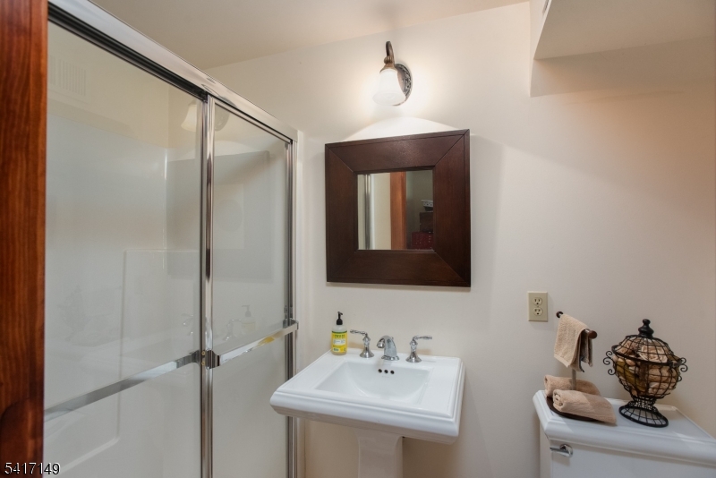 4 Greenbrier Road Green Brook, NJ 08812 - Photo 20 of 32