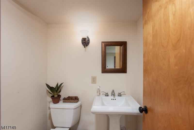 4 Greenbrier Road Green Brook, NJ 08812 - Photo 22 of 32