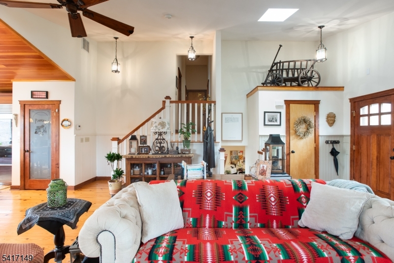 4 Greenbrier Road Green Brook, NJ 08812 - Photo 4 of 32