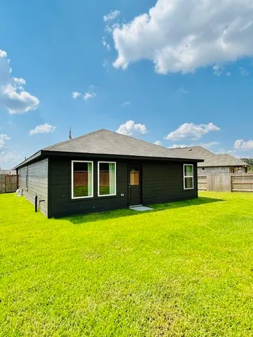 $1,895 | 1735 West Stroker Road, Crosby, TX 77532