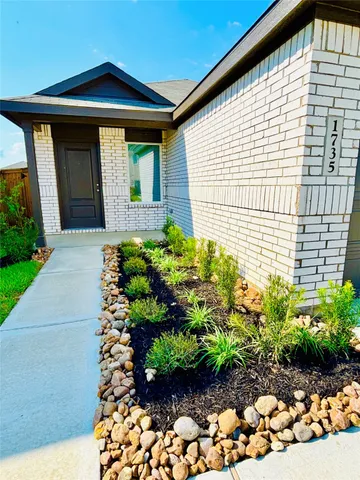 $1,895 | 1735 West Stroker Road, Crosby, TX 77532