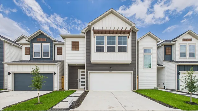 $2,345 | 5812 Highland Sky Lane, Houston, TX 77091