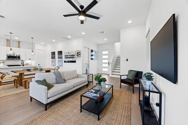 $2,345 | 5812 Highland Sky Lane, Houston, TX 77091