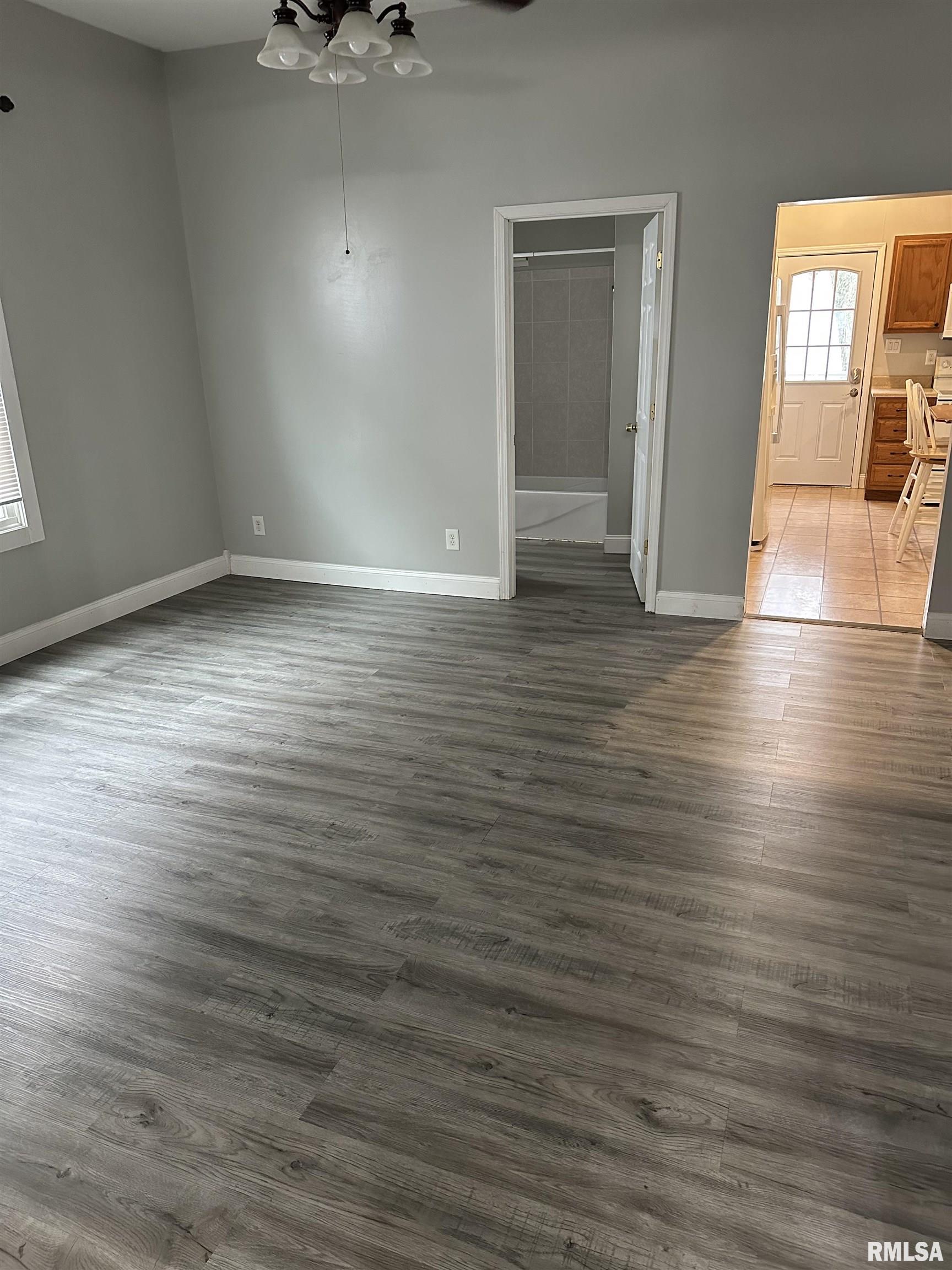 1829 Spruce Street Murphysboro, IL 62966 - Photo 11 of 16