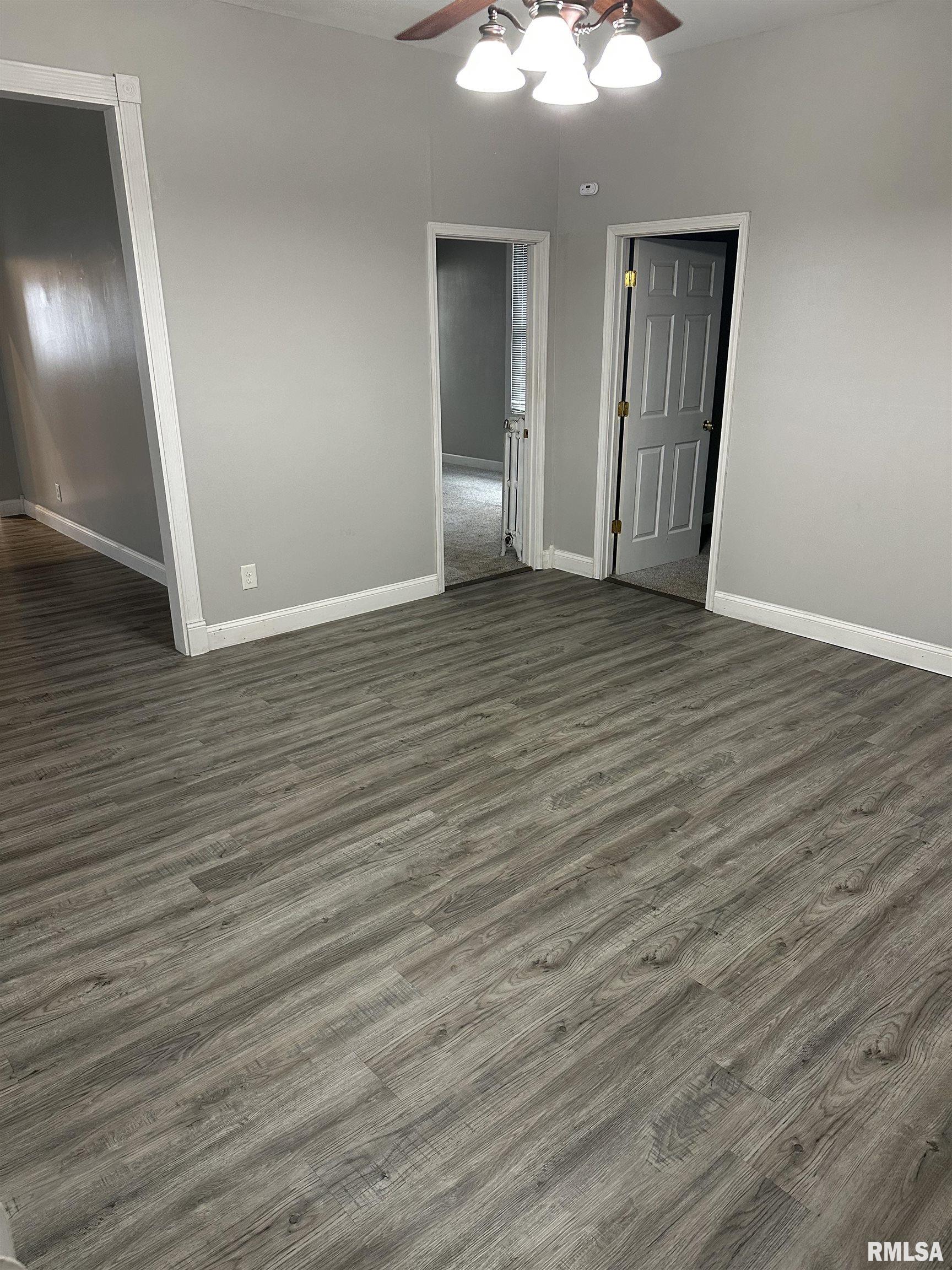 1829 Spruce Street Murphysboro, IL 62966 - Photo 4 of 16